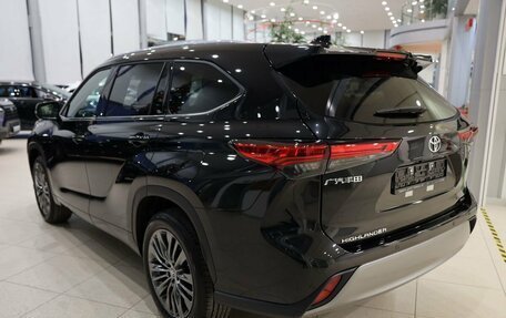 Toyota Highlander, 2025 год, 6 000 000 рублей, 5 фотография