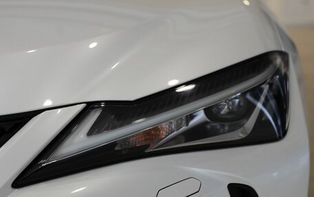 Lexus UX I, 2021 год, 3 300 000 рублей, 12 фотография