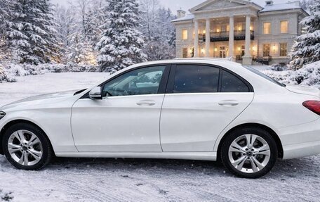 Mercedes-Benz C-Класс, 2018 год, 2 850 000 рублей, 4 фотография