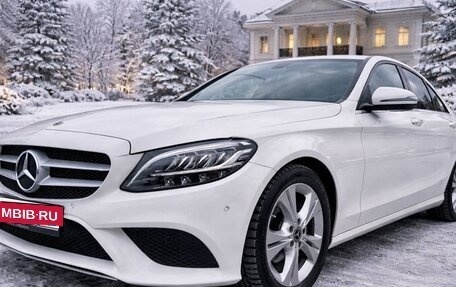 Mercedes-Benz C-Класс, 2018 год, 2 850 000 рублей, 11 фотография