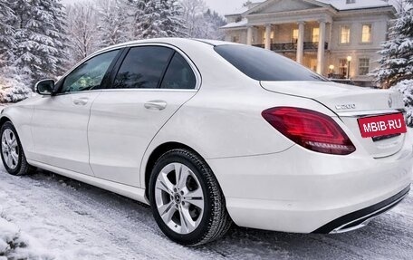 Mercedes-Benz C-Класс, 2018 год, 2 850 000 рублей, 9 фотография