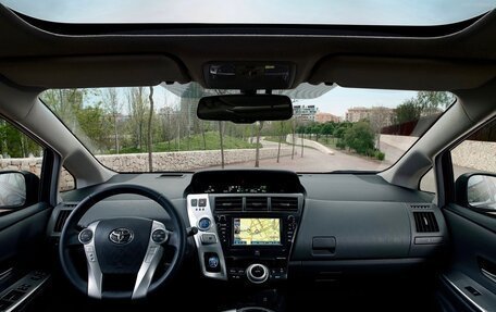 Toyota Prius v (+) I (ZVW40/41) рестайлинг, 2012 год, 2 099 000 рублей, 18 фотография