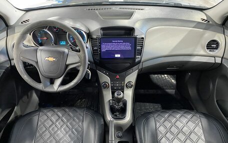 Chevrolet Cruze II, 2010 год, 650 000 рублей, 11 фотография