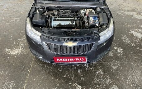 Chevrolet Cruze II, 2010 год, 650 000 рублей, 9 фотография