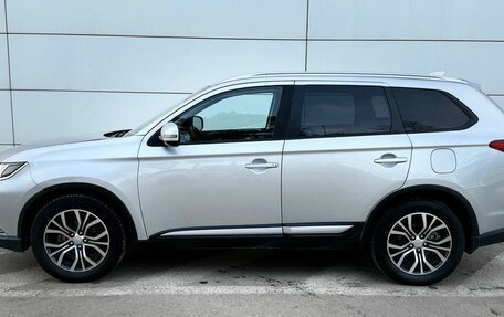 Mitsubishi Outlander III рестайлинг 3, 2018 год, 2 024 000 рублей, 6 фотография