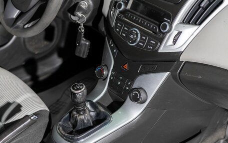 Chevrolet Cruze II, 2013 год, 650 000 рублей, 9 фотография