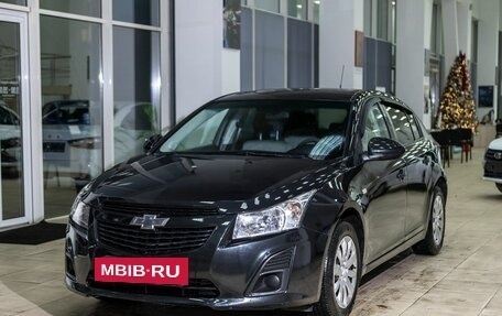 Chevrolet Cruze II, 2013 год, 650 000 рублей, 3 фотография