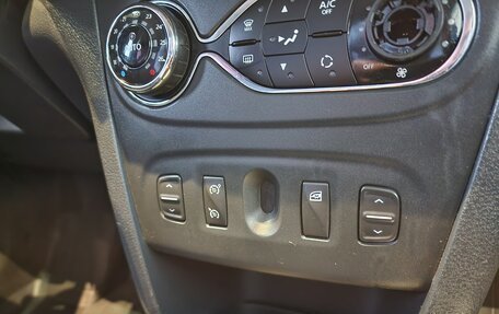 Renault Sandero II рестайлинг, 2018 год, 1 050 000 рублей, 11 фотография