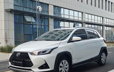 Toyota Yaris XP150 рестайлинг, 2022 год, 1 560 000 рублей, 1 фотография