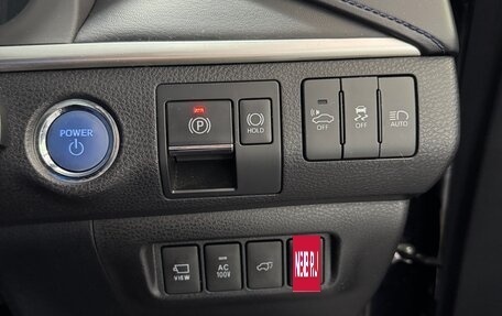 Toyota Harrier, 2019 год, 3 900 000 рублей, 18 фотография