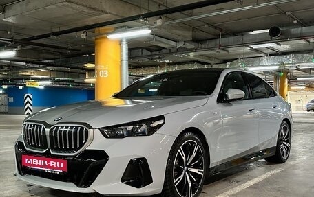 BMW 5 серия, 2024 год, 8 890 000 рублей, 2 фотография