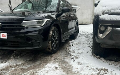 Volkswagen Tiguan II, 2021 год, 3 200 000 рублей, 3 фотография