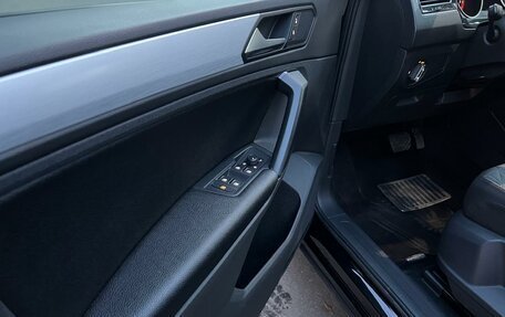 Volkswagen Tiguan II, 2021 год, 3 200 000 рублей, 10 фотография