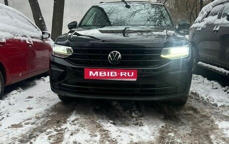 Volkswagen Tiguan II, 2021 год, 3 200 000 рублей, 6 фотография