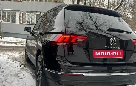 Volkswagen Tiguan II, 2021 год, 3 200 000 рублей, 4 фотография