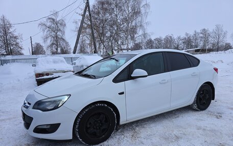Opel Astra J, 2014 год, 750 000 рублей, 4 фотография