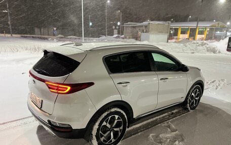 KIA Sportage IV рестайлинг, 2018 год, 2 450 000 рублей, 23 фотография