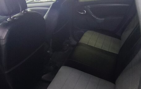 Renault Duster I рестайлинг, 2015 год, 850 000 рублей, 16 фотография