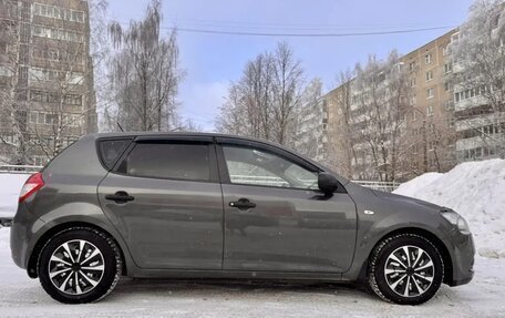 KIA cee'd I рестайлинг, 2011 год, 810 000 рублей, 4 фотография