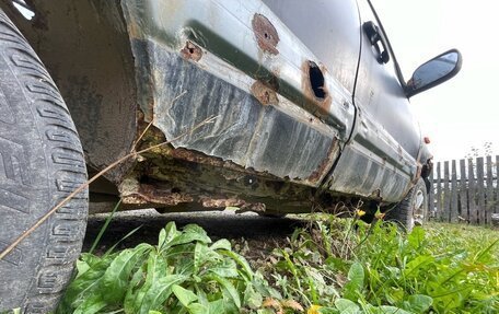 Chevrolet Niva I рестайлинг, 2004 год, 55 000 рублей, 3 фотография