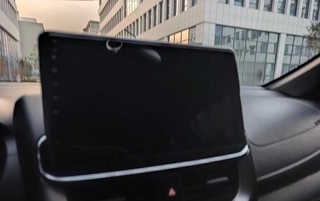 Toyota Yaris XP150 рестайлинг, 2022 год, 1 560 000 рублей, 10 фотография