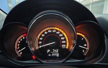 Toyota Yaris XP150 рестайлинг, 2022 год, 1 560 000 рублей, 8 фотография