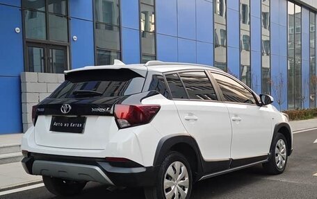 Toyota Yaris XP150 рестайлинг, 2022 год, 1 560 000 рублей, 6 фотография