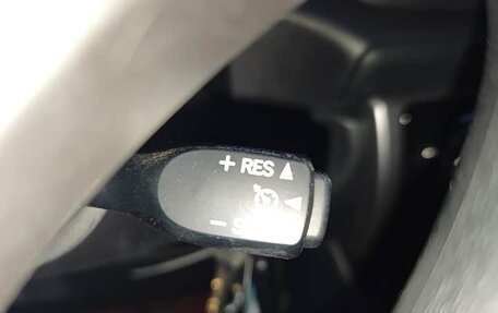 Toyota Yaris XP150 рестайлинг, 2022 год, 1 560 000 рублей, 13 фотография