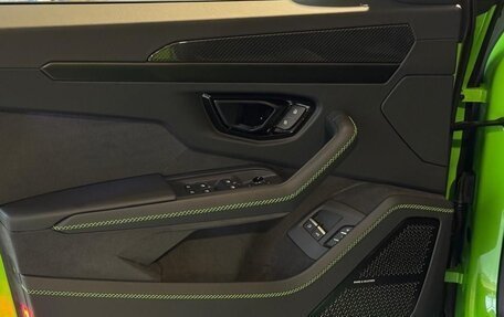 Lamborghini Urus I, 2025 год, 41 000 000 рублей, 8 фотография