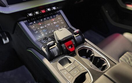 Lamborghini Urus I, 2025 год, 41 000 000 рублей, 13 фотография