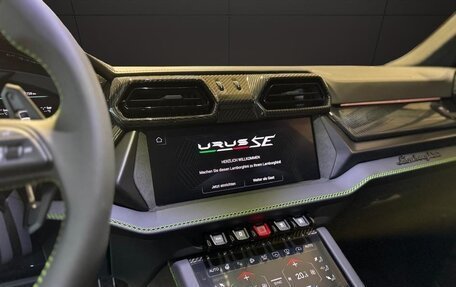 Lamborghini Urus I, 2025 год, 41 000 000 рублей, 12 фотография