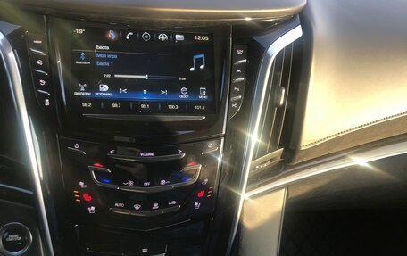 Cadillac Escalade IV, 2019 год, 4 000 000 рублей, 5 фотография