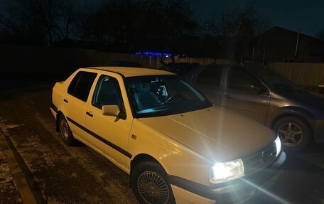 Volkswagen Vento, 1993 год, 230 000 рублей, 6 фотография