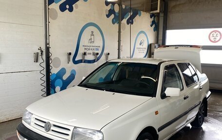 Volkswagen Vento, 1993 год, 230 000 рублей, 12 фотография