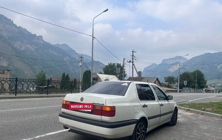 Volkswagen Vento, 1993 год, 230 000 рублей, 7 фотография