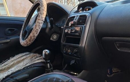 Mitsubishi Carisma I, 2001 год, 160 000 рублей, 4 фотография