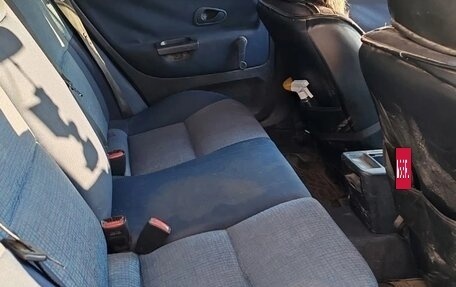 Mitsubishi Carisma I, 2001 год, 160 000 рублей, 6 фотография