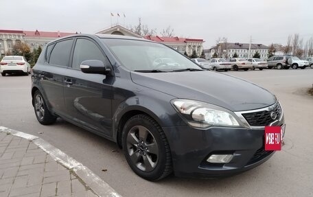 KIA cee'd I рестайлинг, 2011 год, 835 000 рублей, 3 фотография
