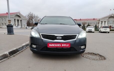 KIA cee'd I рестайлинг, 2011 год, 835 000 рублей, 2 фотография