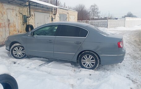 Volkswagen Passat B6, 2005 год, 420 000 рублей, 4 фотография
