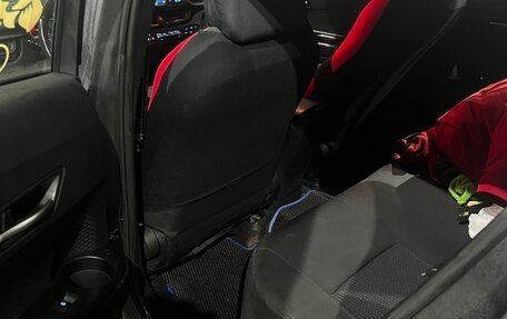 Toyota C-HR I рестайлинг, 2018 год, 2 350 000 рублей, 8 фотография