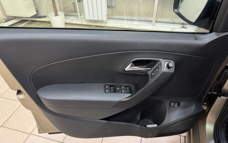 Volkswagen Polo VI (EU Market), 2017 год, 1 100 000 рублей, 14 фотография