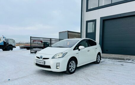 Toyota Prius, 2011 год, 1 229 000 рублей, 2 фотография