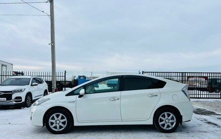 Toyota Prius, 2011 год, 1 229 000 рублей, 3 фотография