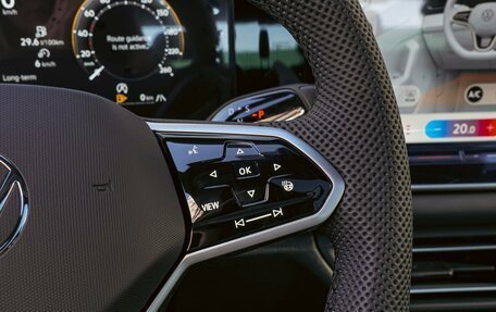 Volkswagen Tiguan, 2025 год, 4 930 000 рублей, 17 фотография