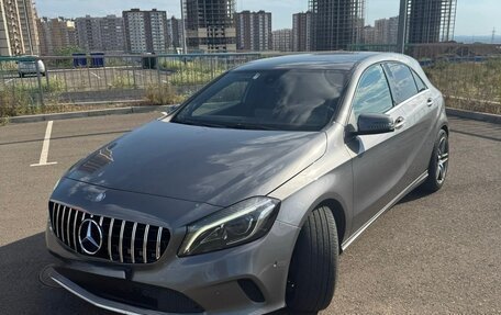 Mercedes-Benz A-Класс, 2015 год, 1 600 000 рублей, 1 фотография