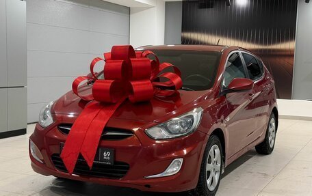 Hyundai Solaris II рестайлинг, 2012 год, 795 000 рублей, 1 фотография