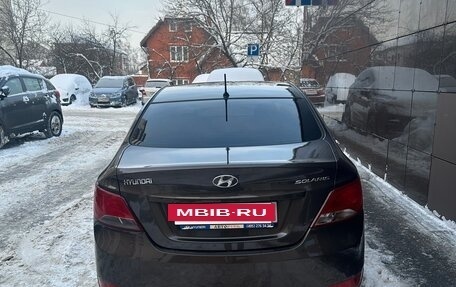 Hyundai Solaris II рестайлинг, 2015 год, 850 000 рублей, 3 фотография