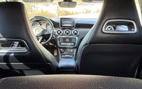 Mercedes-Benz A-Класс, 2015 год, 1 600 000 рублей, 19 фотография