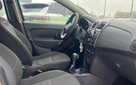 Renault Logan II, 2019 год, 1 220 000 рублей, 10 фотография